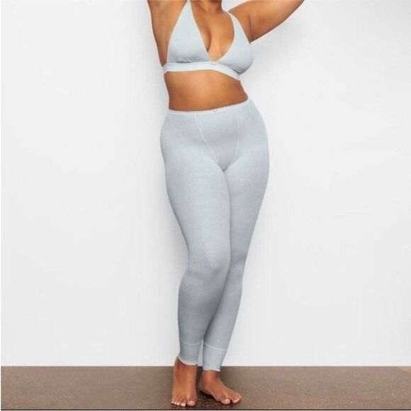 NWT Skims Lace Pointelle Legging Sz SMALL in Sky - Picture 2 of 2